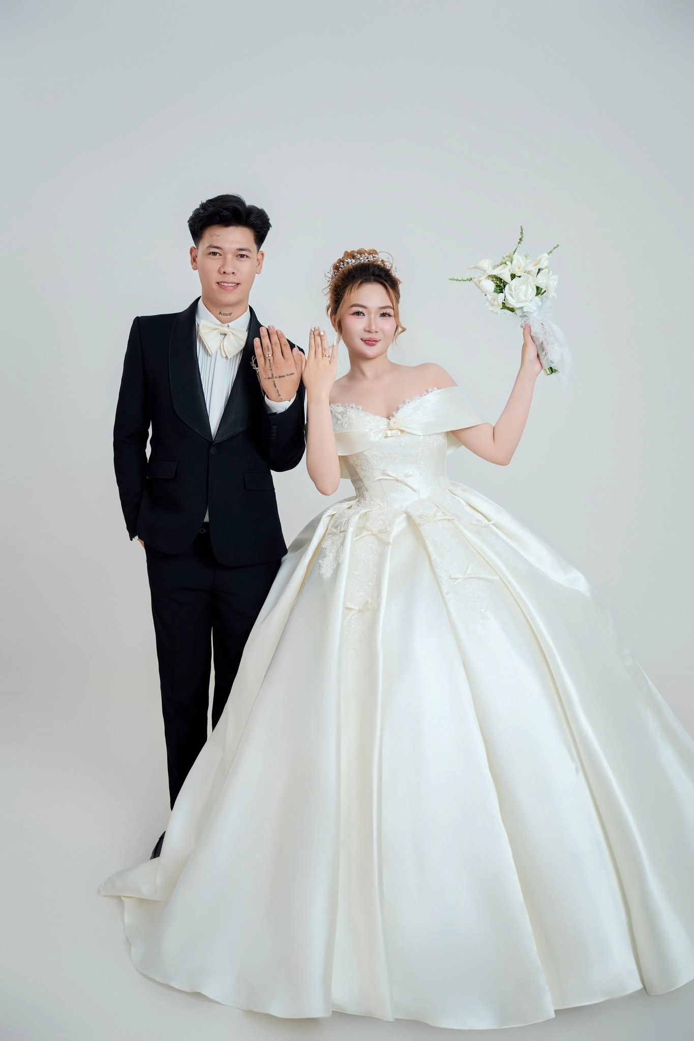 Album ảnh cưới Studio Phong Cách Hàn Quốc - Ảnh 2