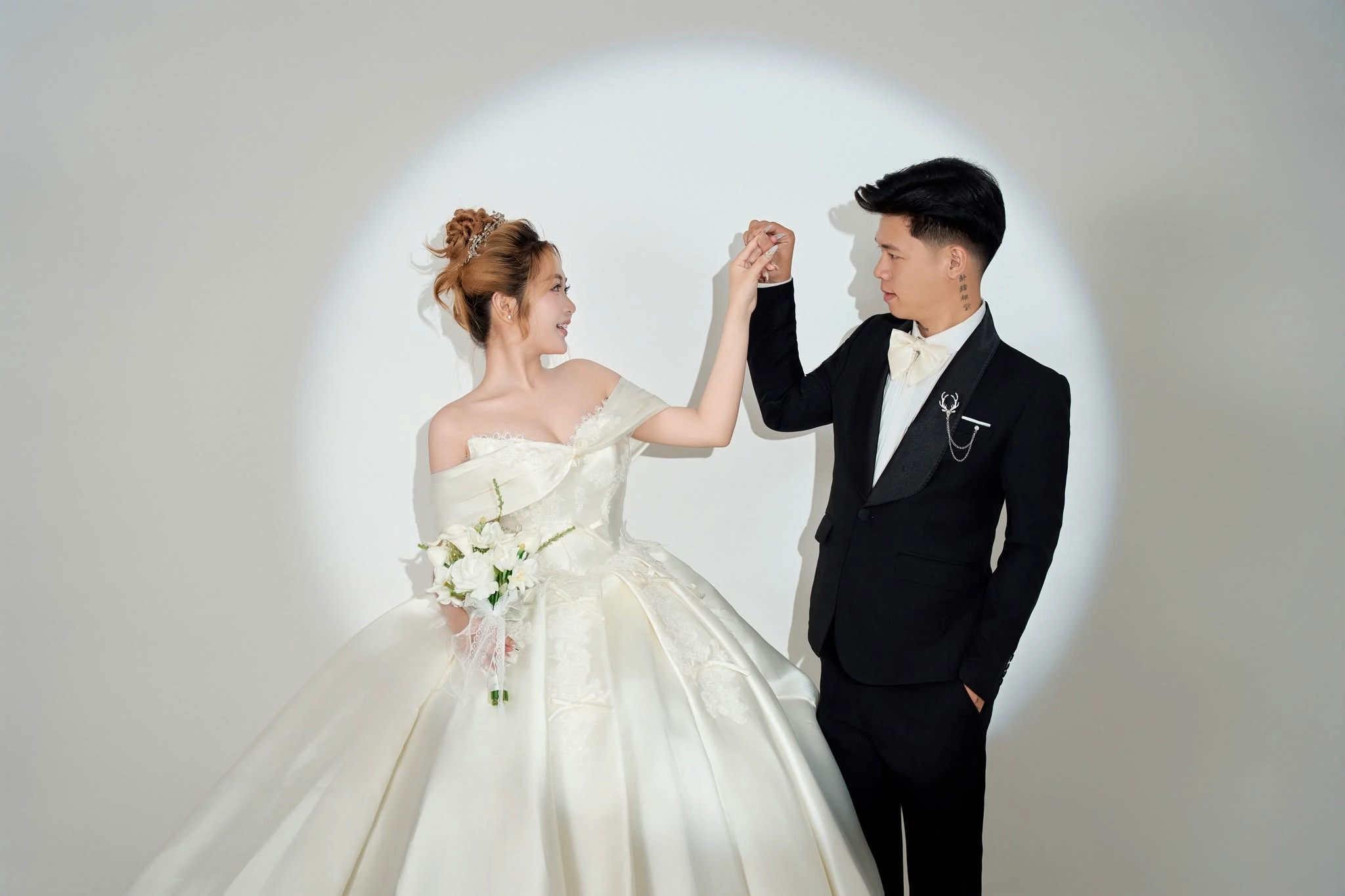 Album ảnh cưới Studio Phong Cách Hàn Quốc - Ảnh 8