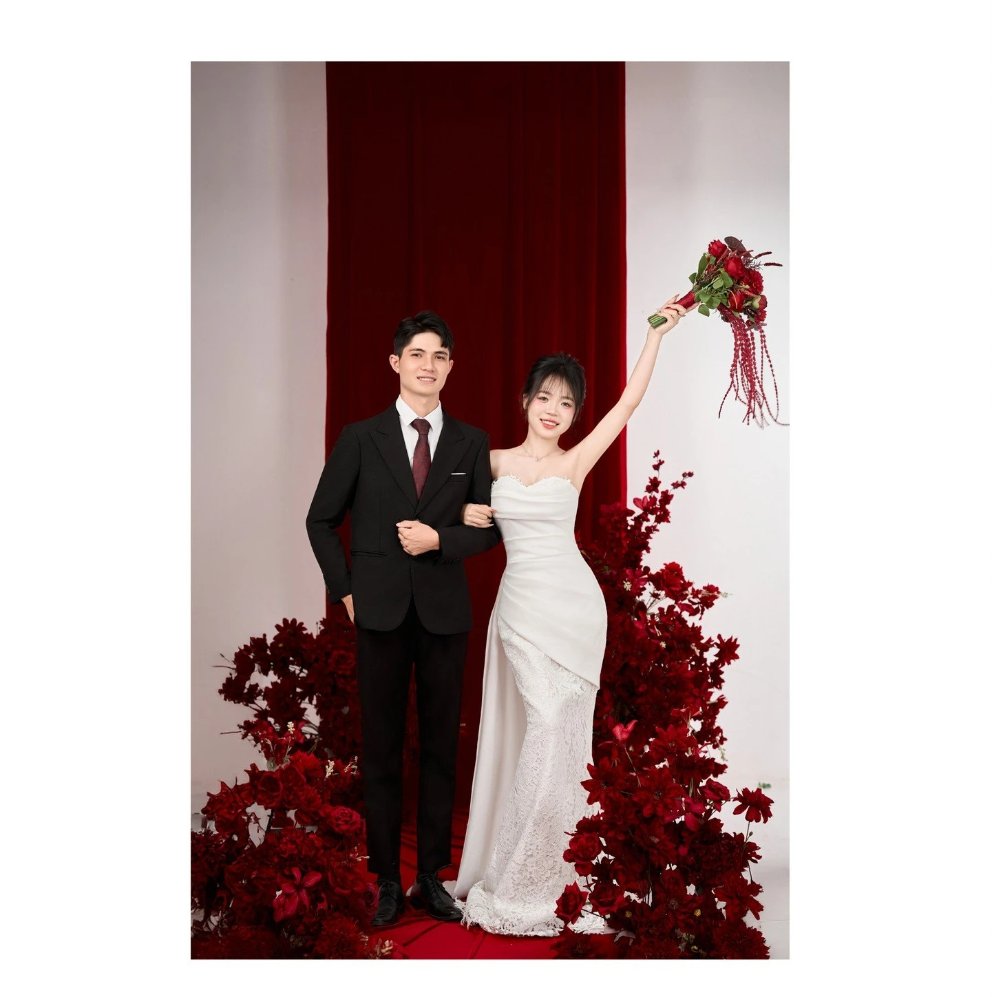 Album ảnh cưới Studio Phòng Hoa Đỏ Trắng - Ảnh 3