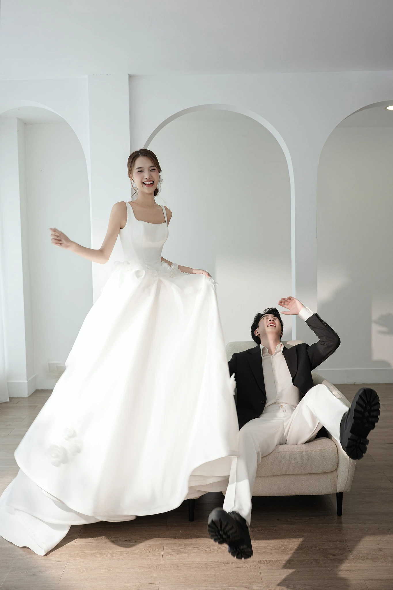 Album ảnh cưới Studio Phòng Trắng Tròn - Ảnh 6